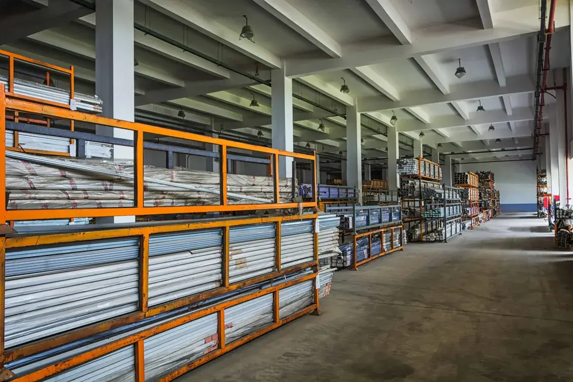 Pallet Racking vs Cantilever Racking
